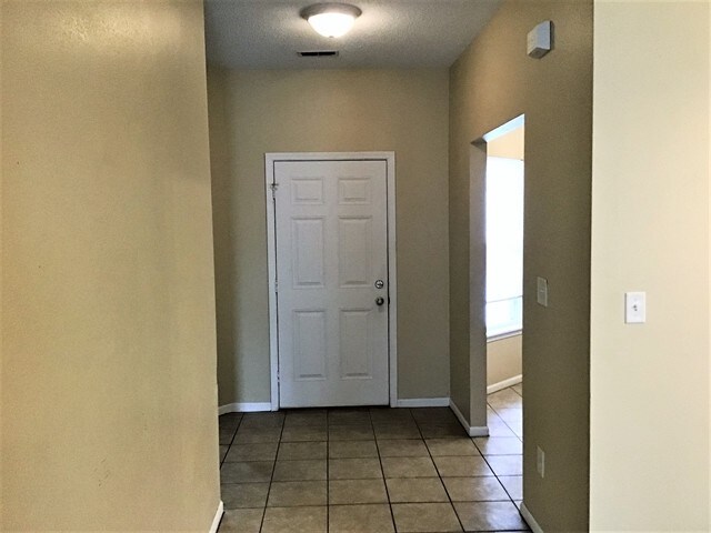 Building Photo - 1281 Pamela Court