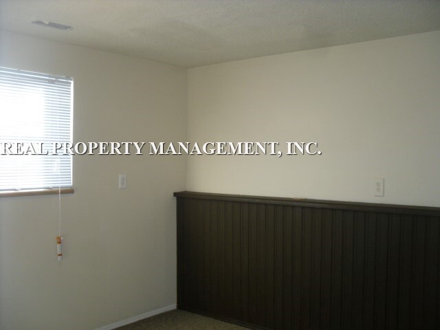 Building Photo - 1054 W 725 N