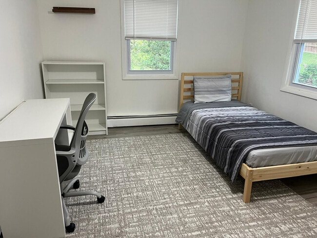 Photo - 114 S Lee St House