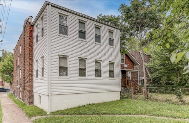 Building Photo - 6532 Chamberlain Ave