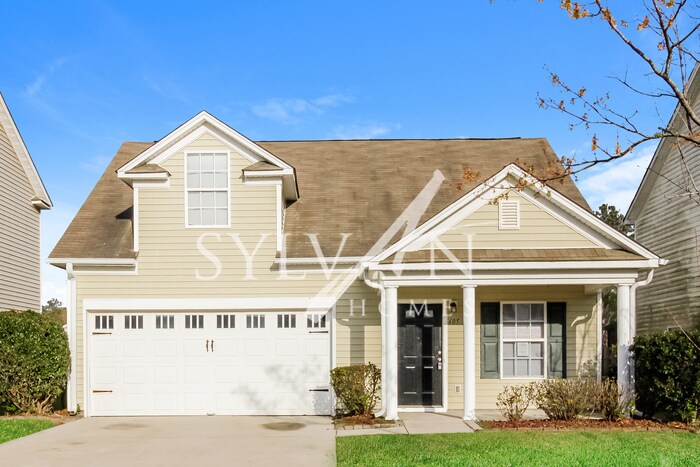 Primary Photo - Prepare to fall in love with this 4 bedroo...