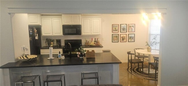 Foto del edificio - 1290 N Sang Ave