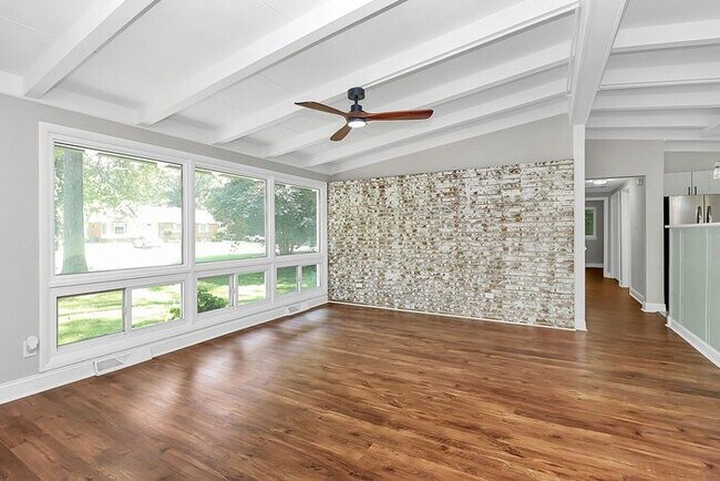 Foto del edificio - Beautifully Renovated 3BD/1BA Ranch in Seneca Park!
