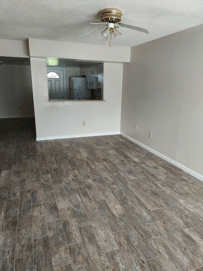 Foto del edificio - Townhouse  located near UCF - 2 Bed / 1.5 ...