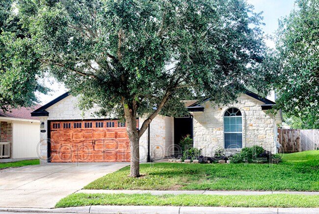 Photo - 8510 Trumpet Cir House