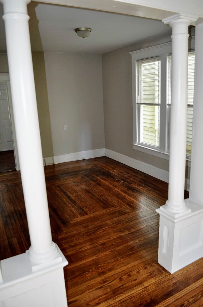 Dining Room - 137 Main St