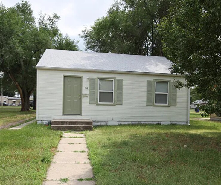 317 W 18th St, Junction City, KS 66441 House Rental in Junction City