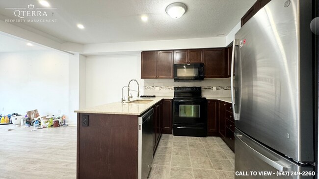 Building Photo - 97-105 Pinnacle Dr