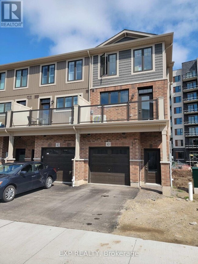 Building Photo - 100-100 Hollywood Ct