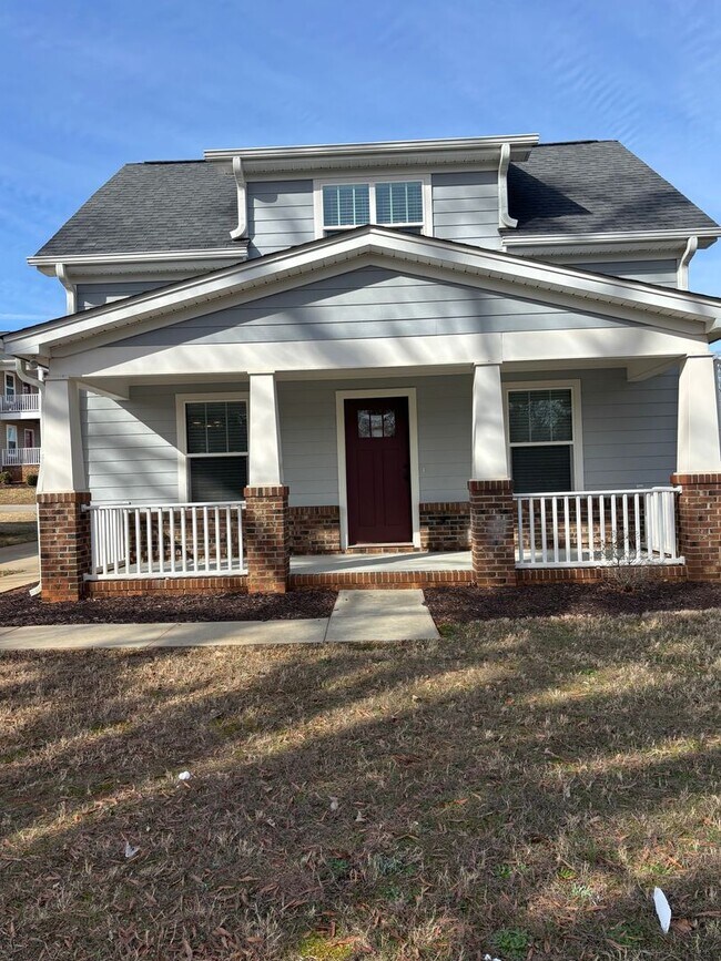 Foto del edificio - Beautiful Three Bedroom, Two Bathroom Single Family Home in Anderson, SC