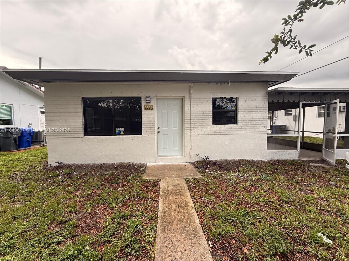 Primary Photo - 1110 N 57th Ave