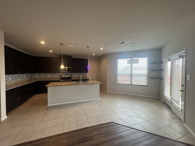 Foto del edificio - 3012 Whitetail Chase Dr