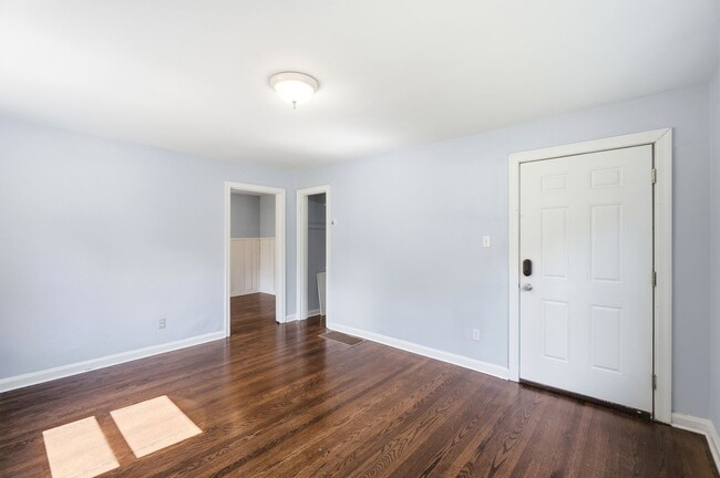 Building Photo - 3065 Bracken Woods Ln