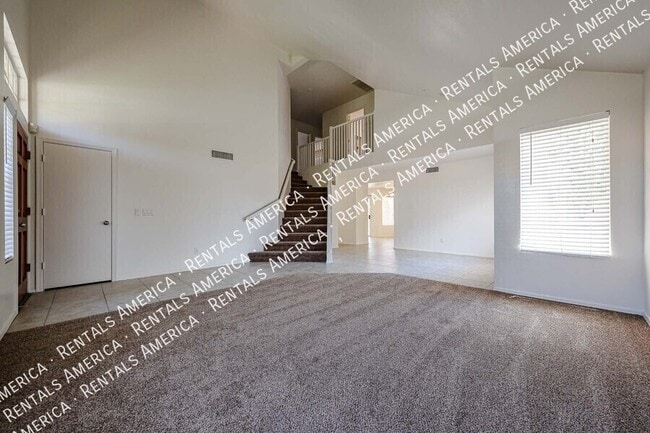 Building Photo - 2361 W Myrtle Dr