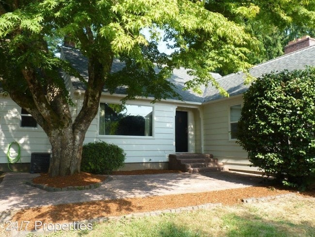 Building Photo - 12231 Orchard Hill Rd
