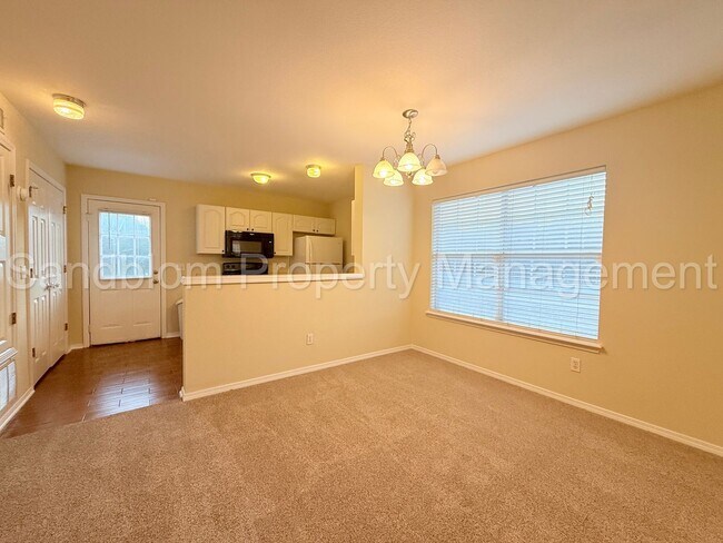 Foto del edificio - For Lease | Pratville Duplex | Available Now!