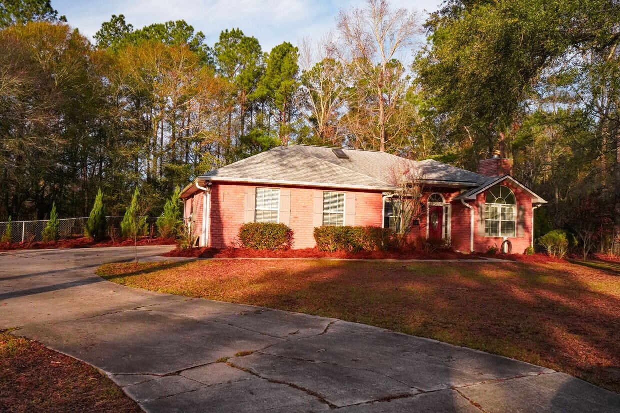 257 Arcadia Dr, Midway, GA 31320 House Rental in Midway, GA