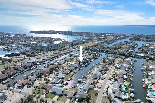 Photo - 1015 Spindle Palm Way House