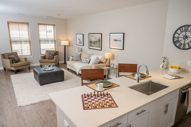 Foto del edificio - 2001 Tower Dr