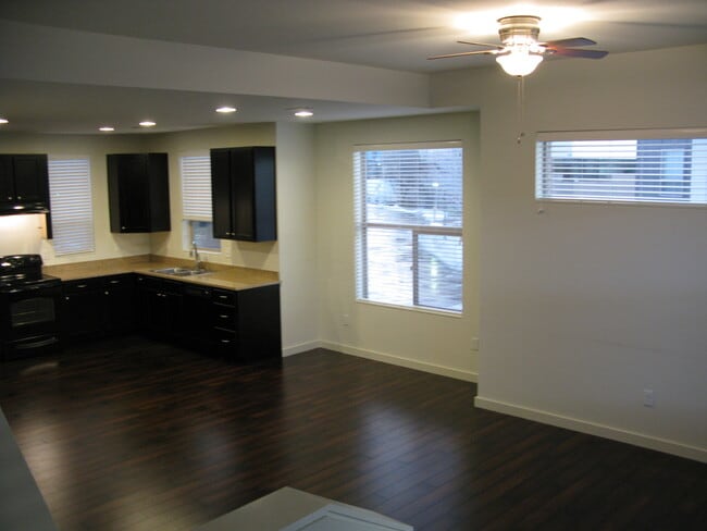 Building Photo - 2420 Uinta St