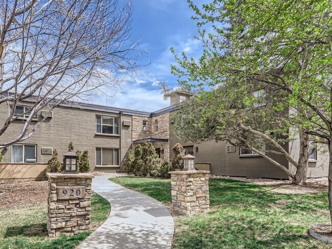 Evolve Real Estate: Welcome to This Charmi... - Evolve Real Estate: Welcome to This Charmi... Apartment