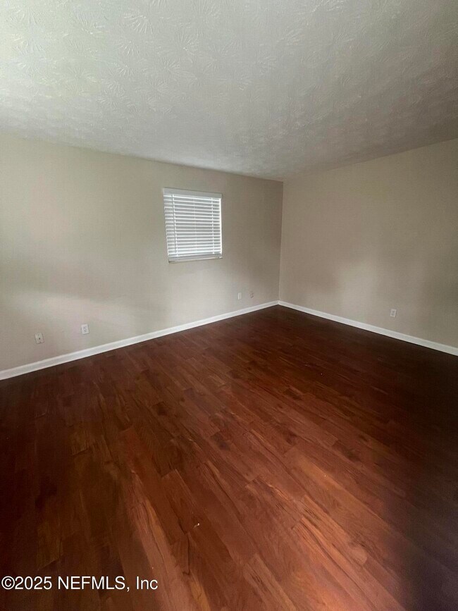Foto del edificio - 2239 Sherrington St