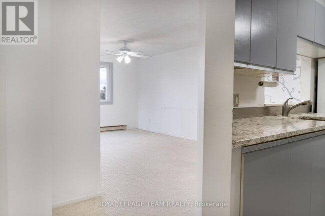 Building Photo - 270 Brittany Dr