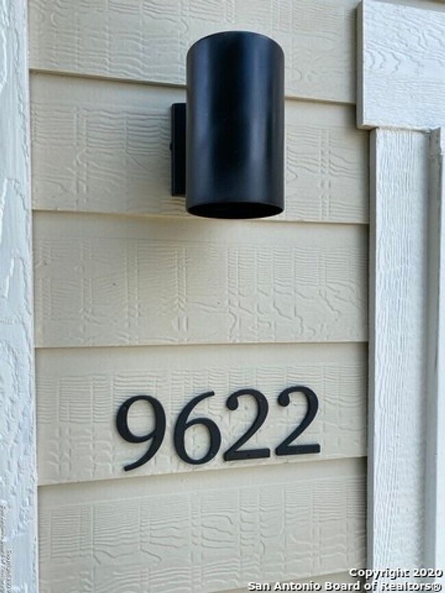 Building Photo - Wonderful home in Copperfield Neighborhood.