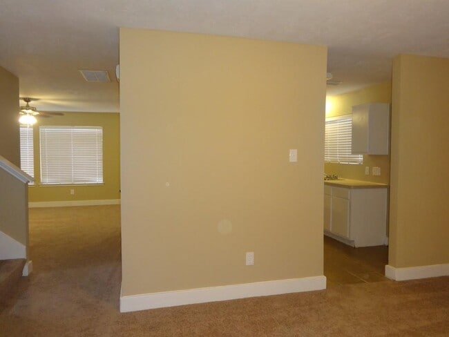 Building Photo - 5011 Westfield Village Dr