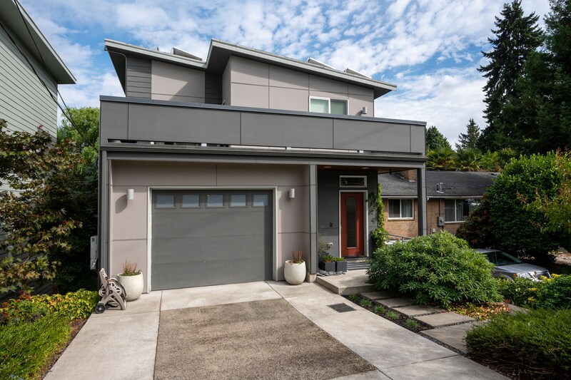Primary Photo - 3824 Renton Ave S