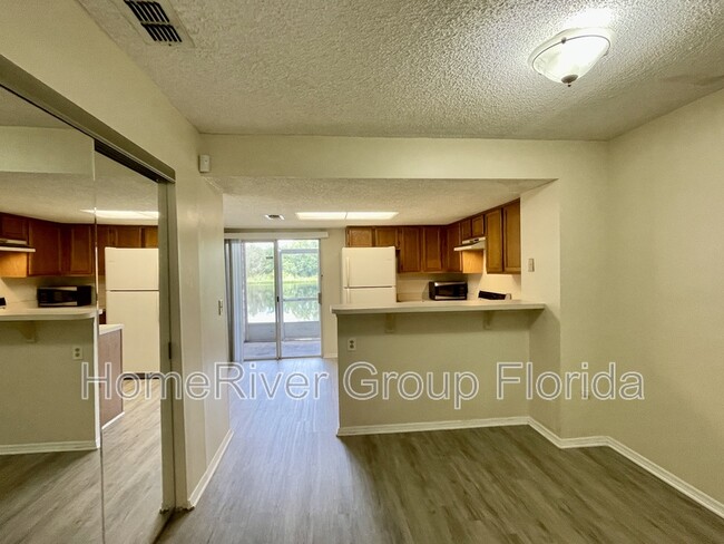 Foto del edificio - 2245 Fletchers Point Cir