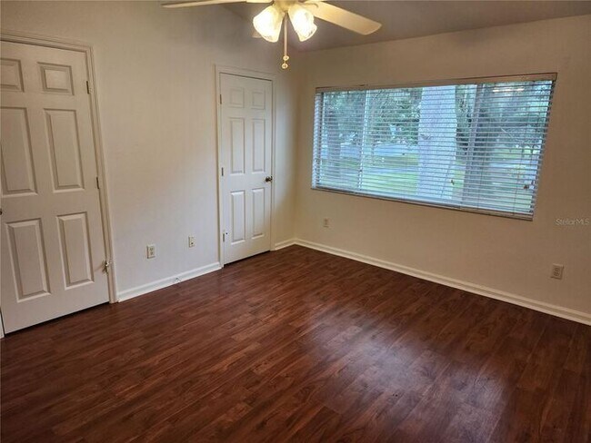 Foto del edificio - 2 Bedroom 2.5 Bath Lake Mary Townhome with...
