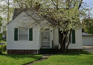 Building Photo - 10312 Plymouth Ave
