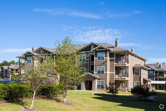 Building Photo - Riverside at Rockwater