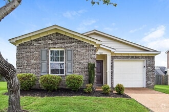 Building Photo - 7807 Birdwood Dr