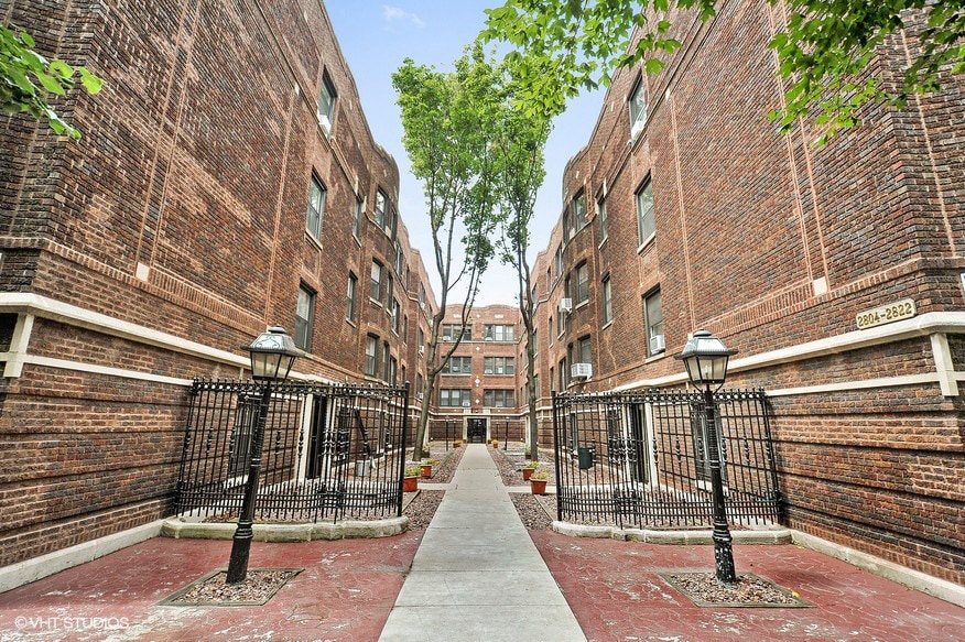 Primary Photo - 2804 - 2822 N. Cambridge Ave.