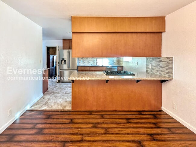 Building Photo - 14403 Tiburon Rd