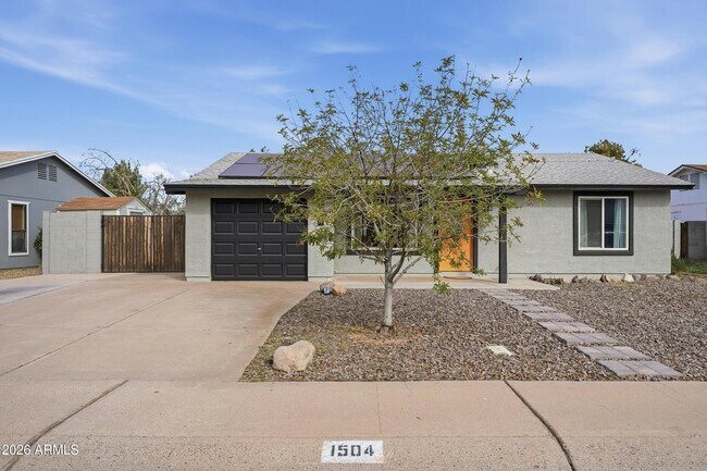 Building Photo - 1504 W Marlboro Dr