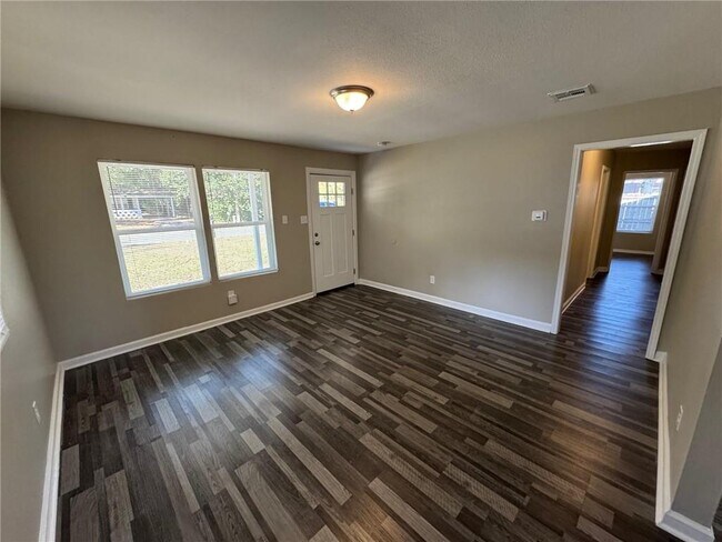 Foto del edificio - 303 Evergreen Hill