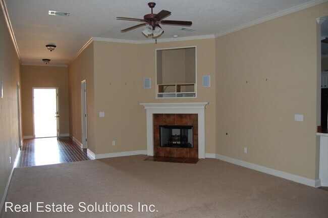 Building Photo - 3 br, 2 bath House - 306 Greengate Circle