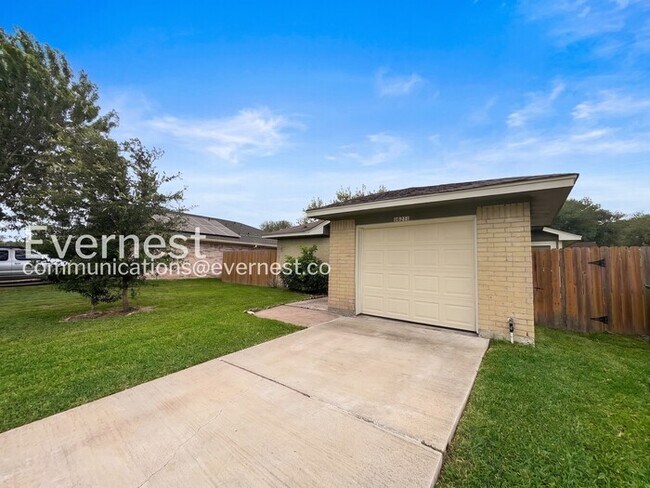 Building Photo - 16211 Corsair Rd