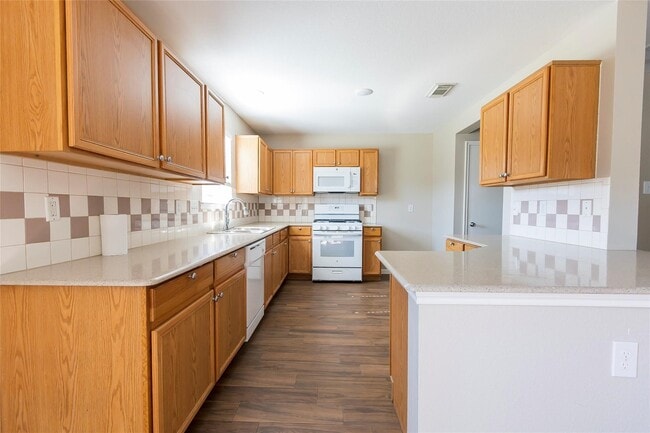 Building Photo - 20747 Desert Shadows Ln