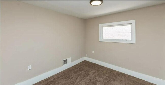 Foto del edificio - 4239 E 98th St