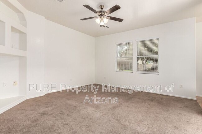 Building Photo - 1565 S Owl Dr