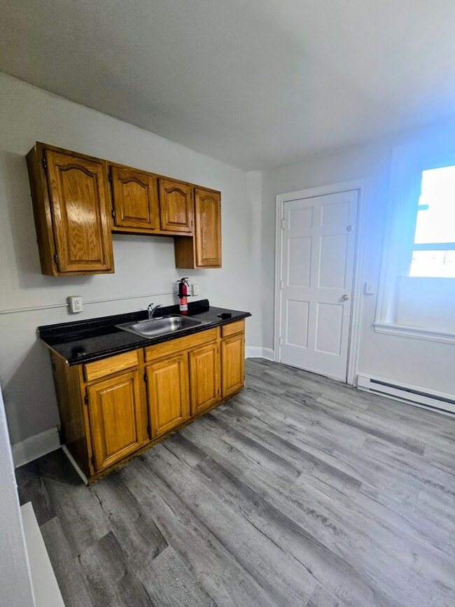 Foto del edificio - 815 E 6th St