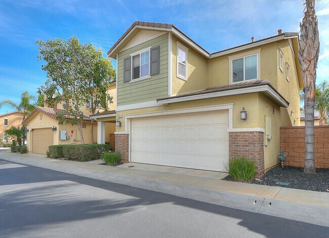 Building Photo - 34212 Woodmont