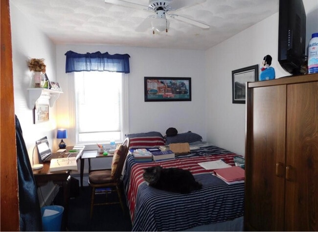 Photo - 242 Market St Apartment