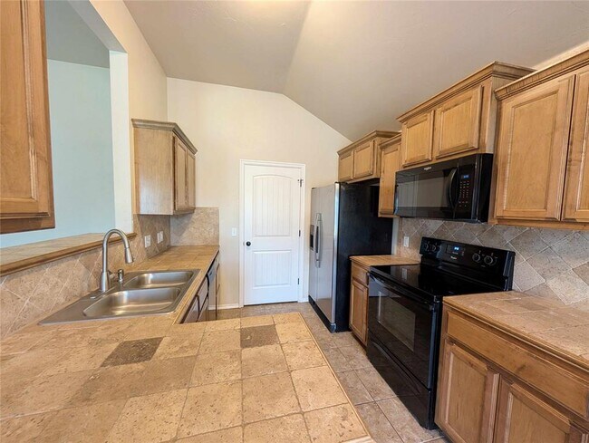 Foto del edificio - 621 Apple Tree Ln