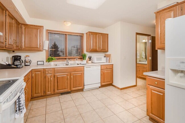 Foto del edificio - 1697 Gateway Pl