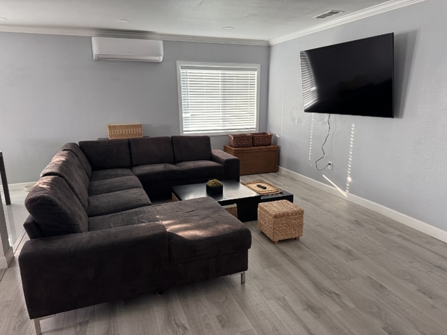 Foto del edificio - 1920 1/2 W 4th St